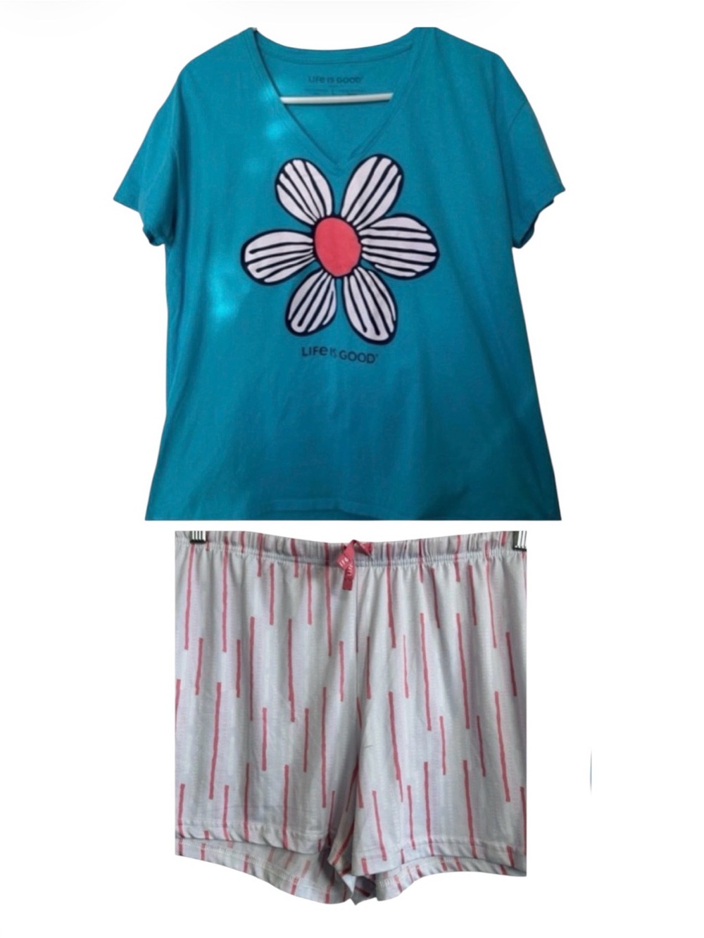 Life Is Good Large Teal V-Neck Sleep Tee with Daisy Graphic and medium Shorts
